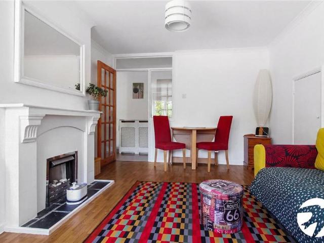 2 bedroom maisonette to rent