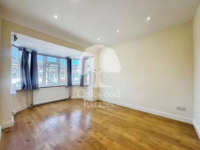 2 bedroom maisonette to rent