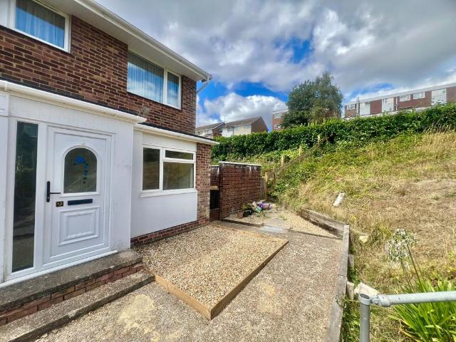 2 bedroom maisonette to rent