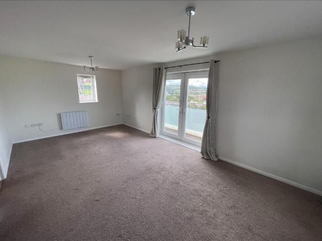 2 bedroom maisonette to rent