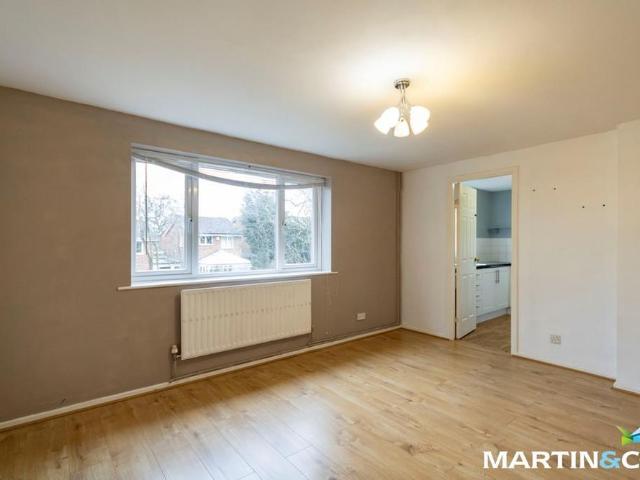 2 bedroom maisonette to rent