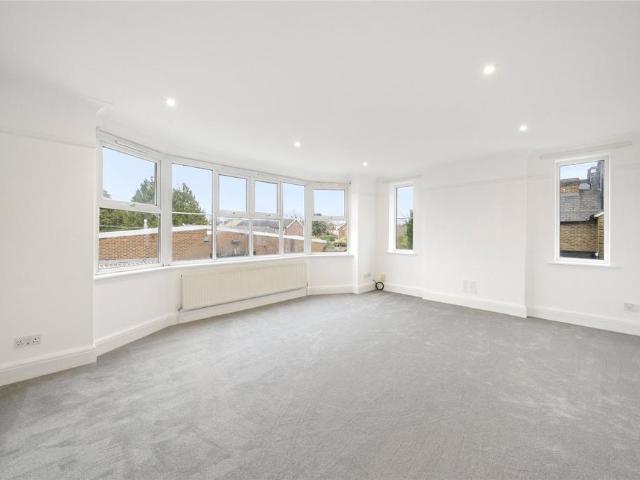 2 bedroom maisonette to rent