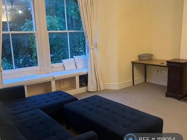 2 bedroom maisonette to rent