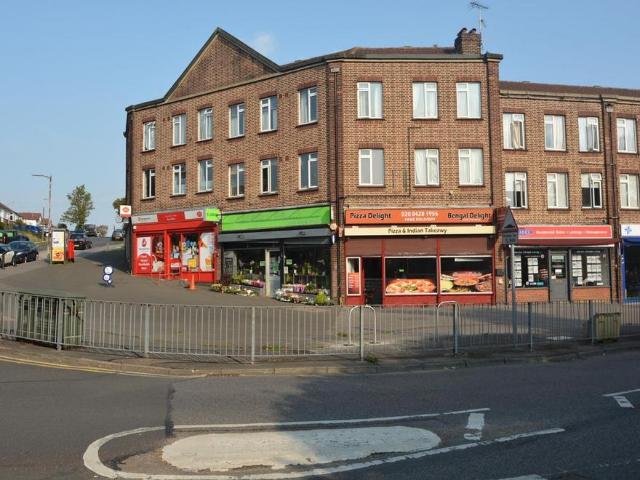 2 bedroom maisonette to rent
