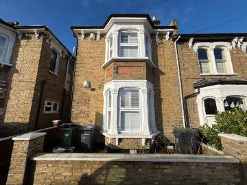 2 bedroom maisonette to rent