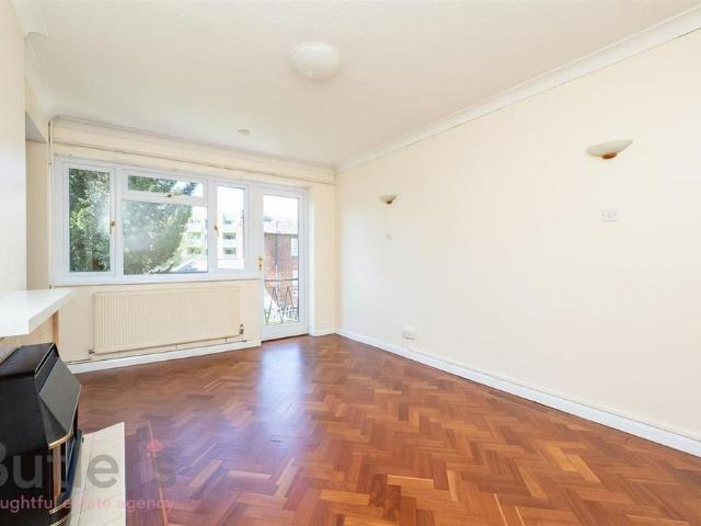 2 bedroom maisonette to rent