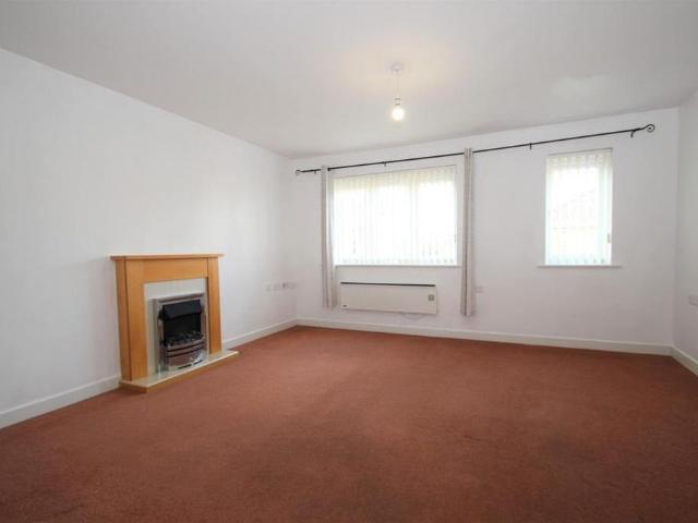 2 bedroom maisonette to rent