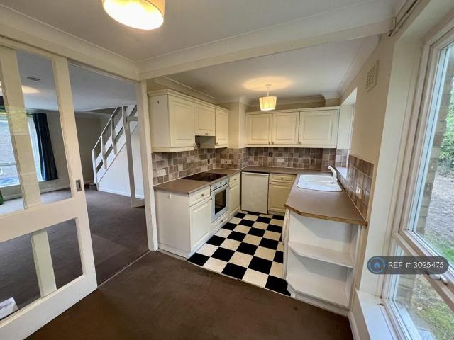 2 bedroom maisonette to rent