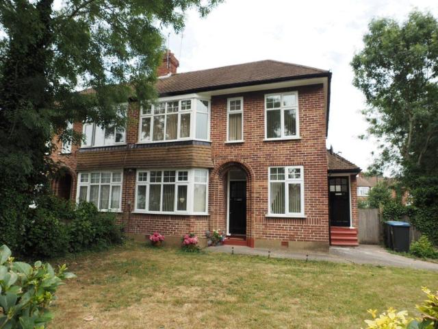 2 bedroom maisonette to rent