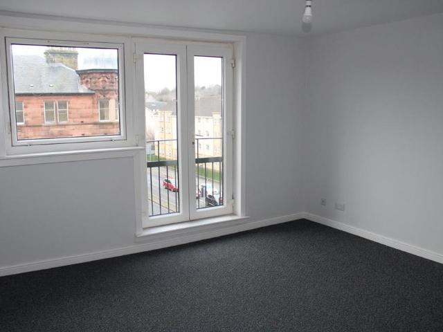 2 bedroom maisonette to rent