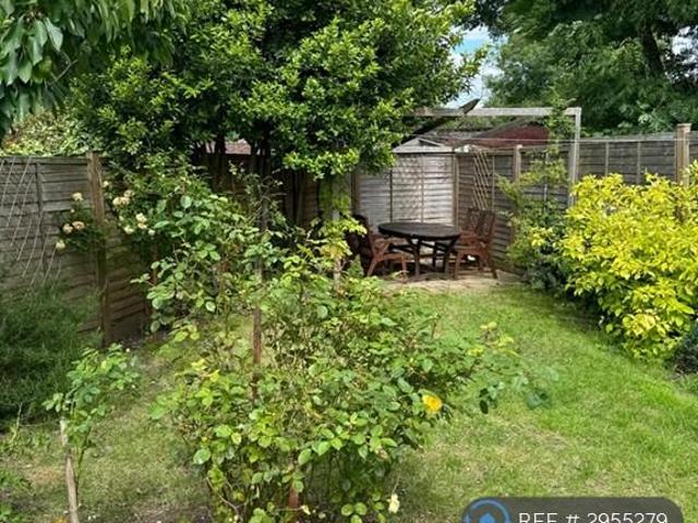 2 bedroom maisonette to rent