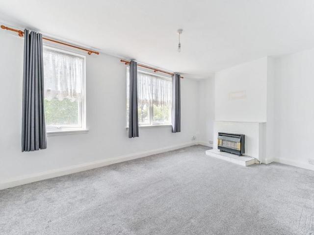 2 bedroom maisonette to rent