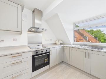 2 bedroom maisonette to rent
