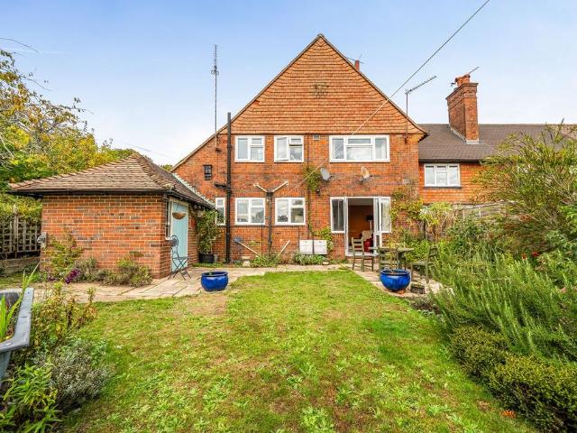 2 bedroom maisonette to rent
