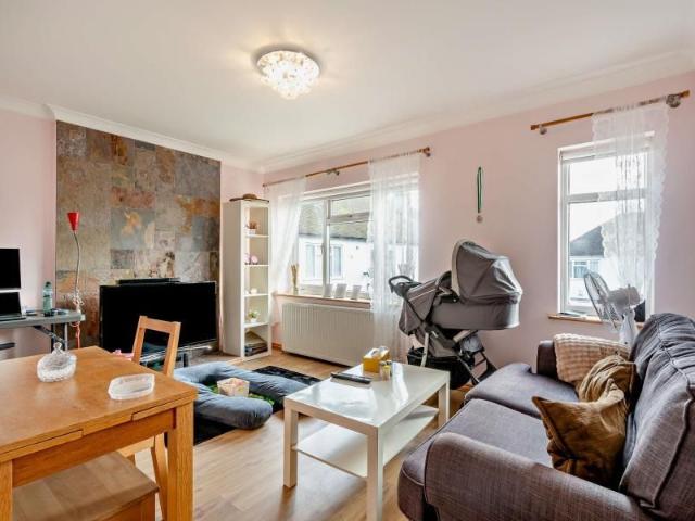 2 bedroom maisonette to rent