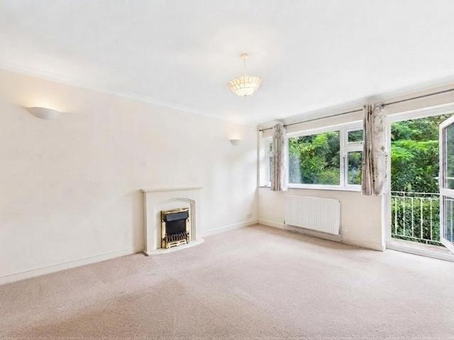 2 bedroom maisonette to rent