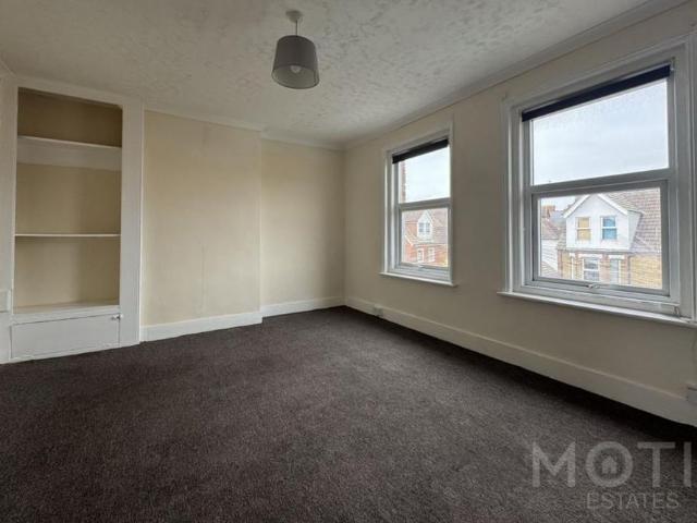 2 bedroom maisonette to rent