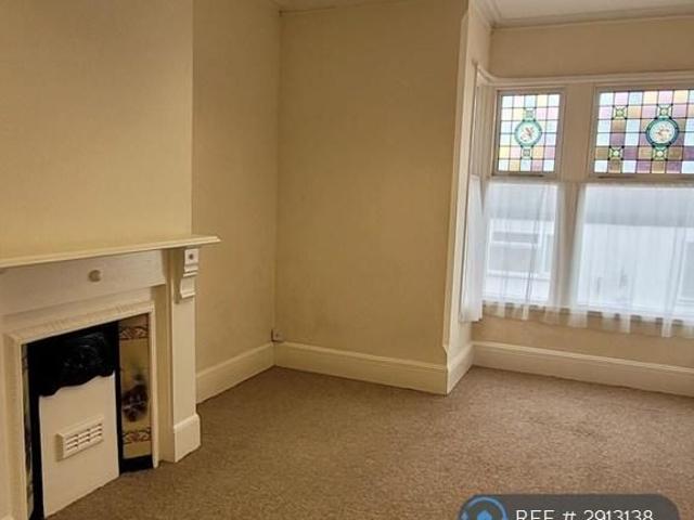 2 bedroom maisonette to rent