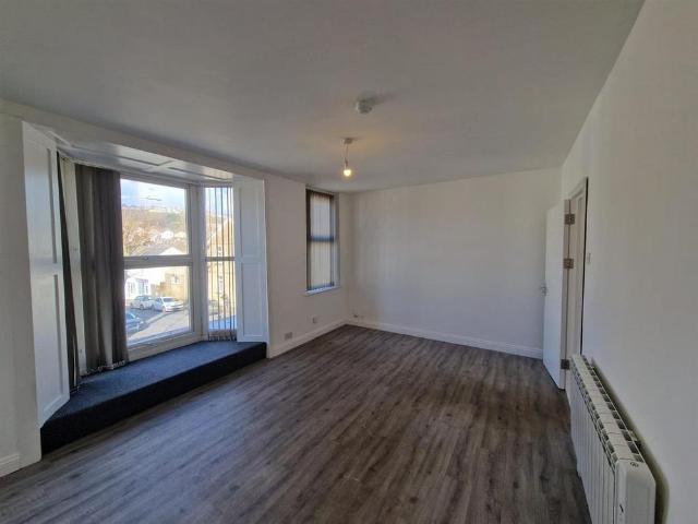 2 bedroom maisonette to rent