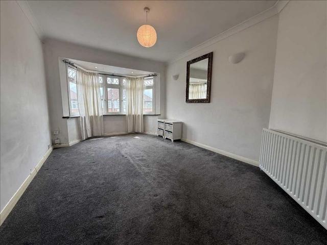 2 bedroom maisonette to rent