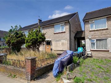 2 bedroom maisonette for sale