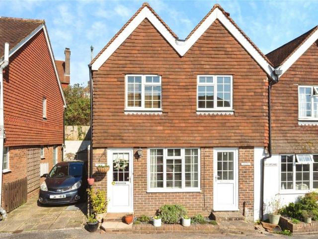 2 bedroom maisonette for sale