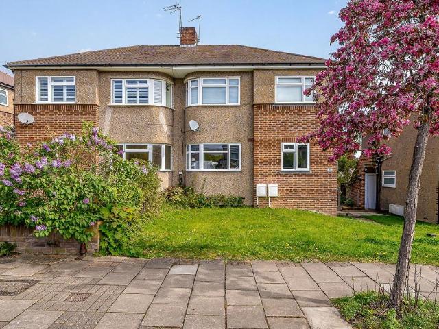 2 bedroom maisonette for sale