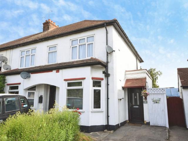 2 bedroom maisonette for sale
