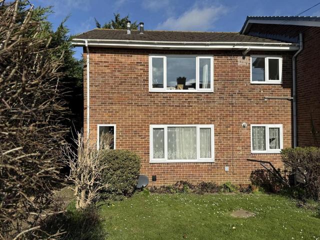 2 bedroom maisonette for sale