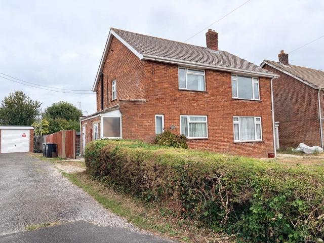 2 bedroom maisonette for sale