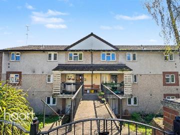 2 bedroom maisonette for sale