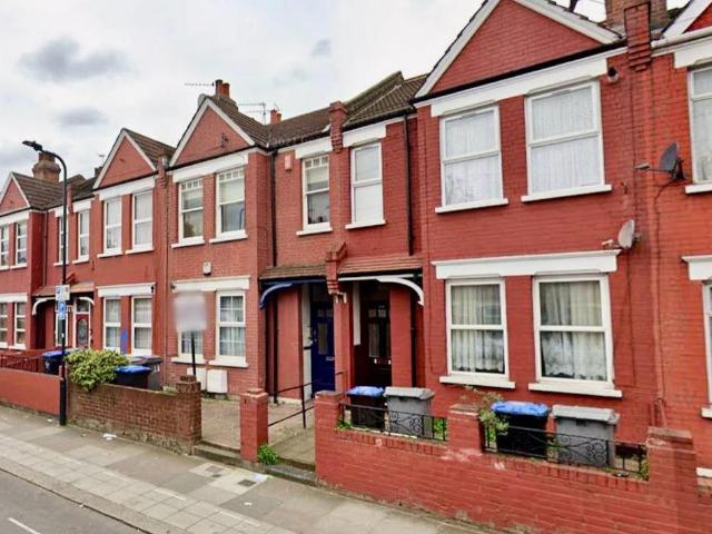 1 bedroom maisonette for sale
