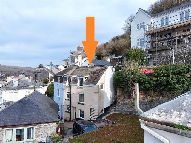 2 bedroom maisonette for sale