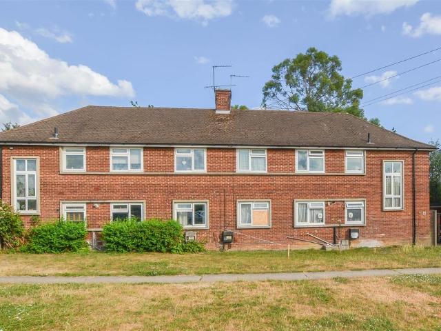 2 bedroom maisonette for sale