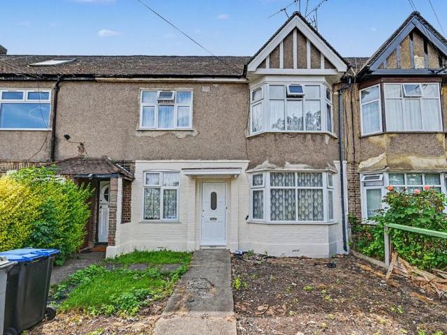 2 bedroom maisonette for sale