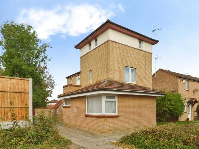2 bedroom maisonette for sale