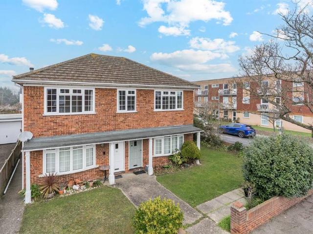 2 bedroom maisonette for sale