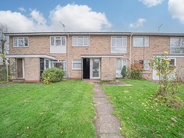 2 bedroom maisonette for sale