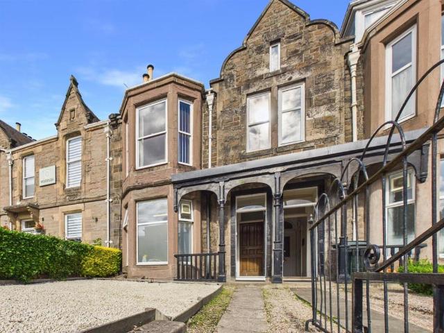 2 bedroom maisonette for sale