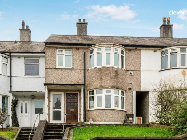 2 bedroom maisonette for sale