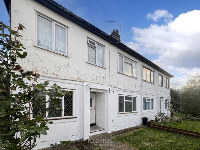 2 bedroom maisonette for sale