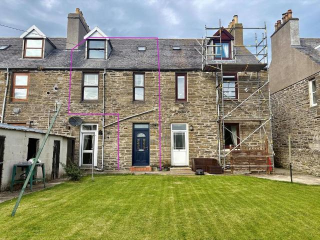 2 bedroom maisonette for sale