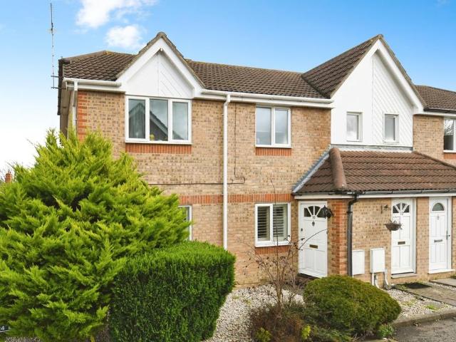 2 bedroom maisonette for sale