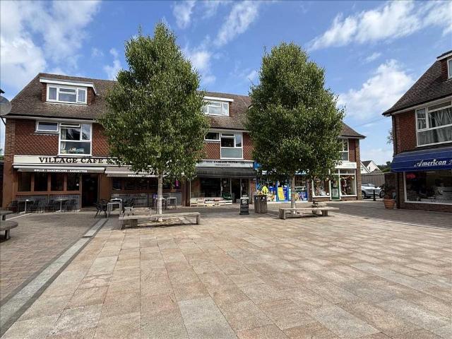 2 bedroom maisonette for sale