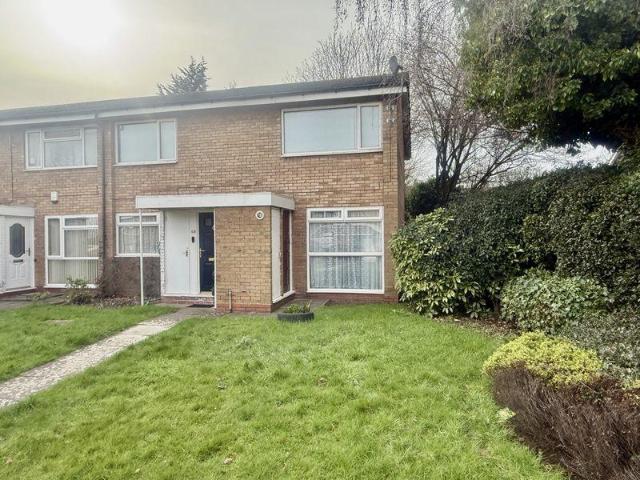 2 bedroom maisonette for sale