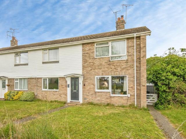 2 bedroom maisonette for sale