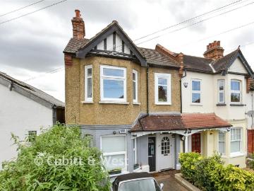 2 bedroom maisonette for sale
