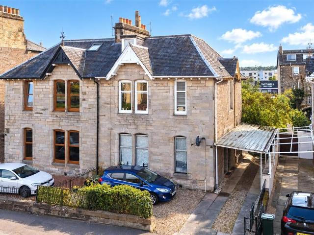 2 bedroom maisonette for sale