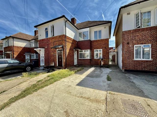 2 bedroom maisonette for sale