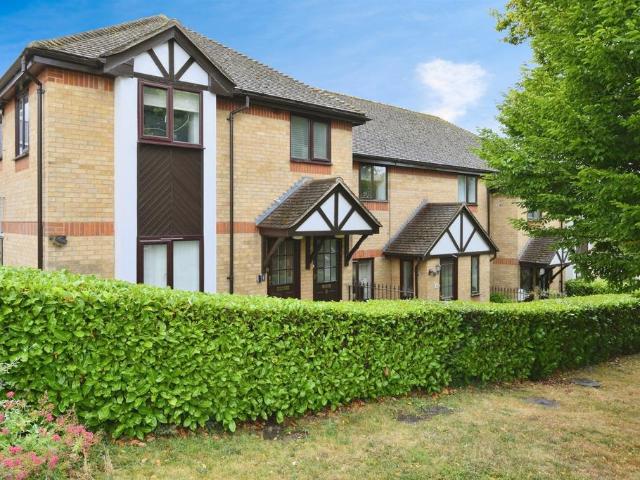 2 bedroom maisonette for sale